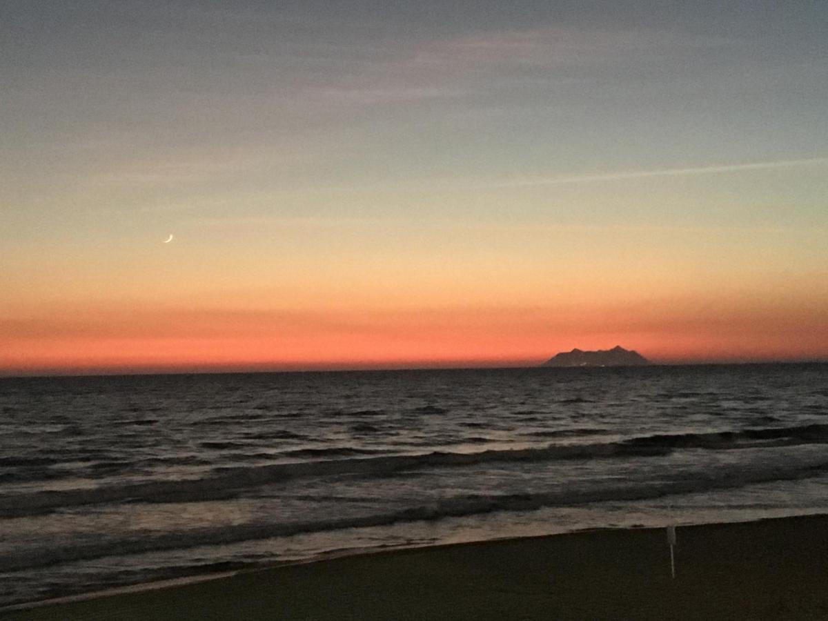 Beach Holiday Terracina Exterior foto
